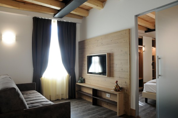 Der Wohnraum B&B-Hotel + Residence Touring
