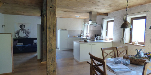 Der Wohnraum Bergchalets auf dem Bauernhof Obertalerhof