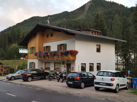 Foto Außenansicht B&B + Ferienwohnungen Blank