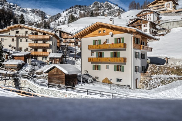 Foto Außenansicht B&B + Ferienwohnungen Blank