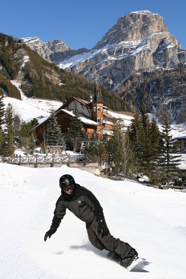 Foto Außenansicht im Winter Piz Alpin