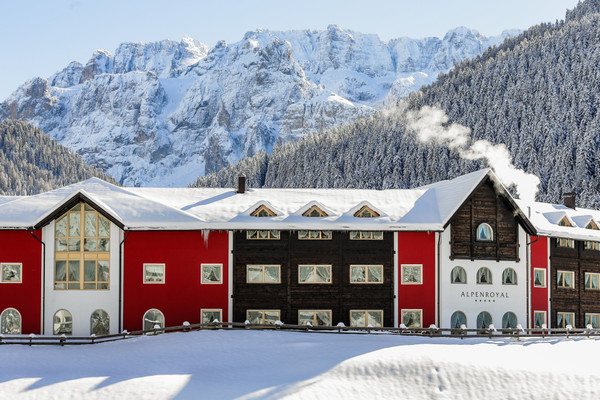 Photo exteriors Hotel Alpenroyal