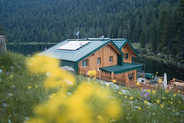 Photo exteriors Restaurant Rifugio Lago delle Malghette