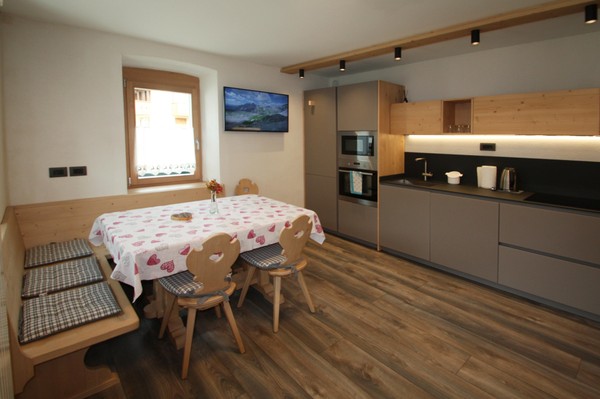 Foto della cucina Il Bivacco e La Casa sul Lago