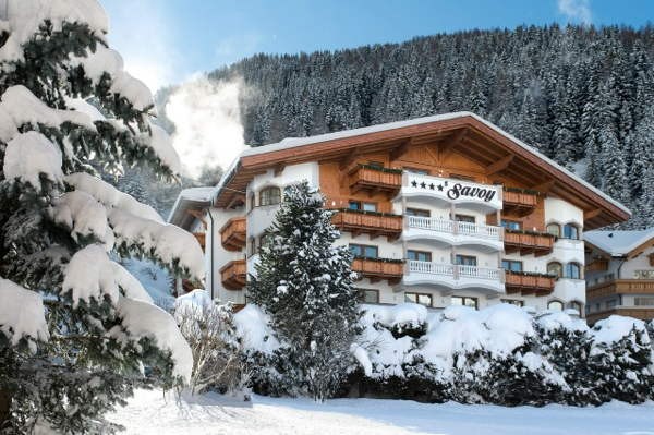 Photo exteriors Savoy Dolomites Luxury Spa Hotel