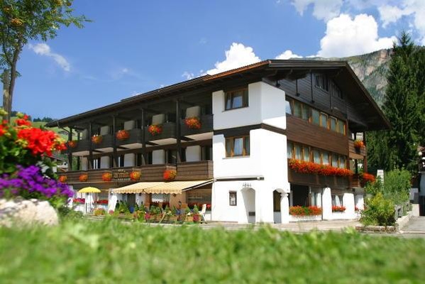 Foto Außenansicht Hotel Armin