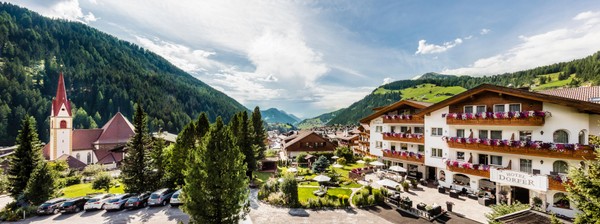 Foto esterno Hotel Dorfer alpine & charming