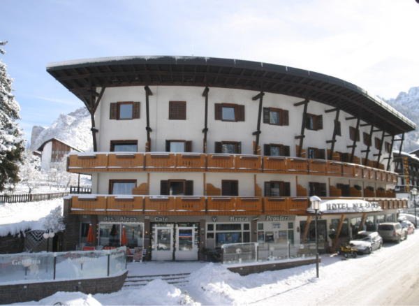 Foto invernale di presentazione Hotel Des Alpes