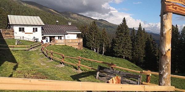 Photo exteriors Malga Coltrondo