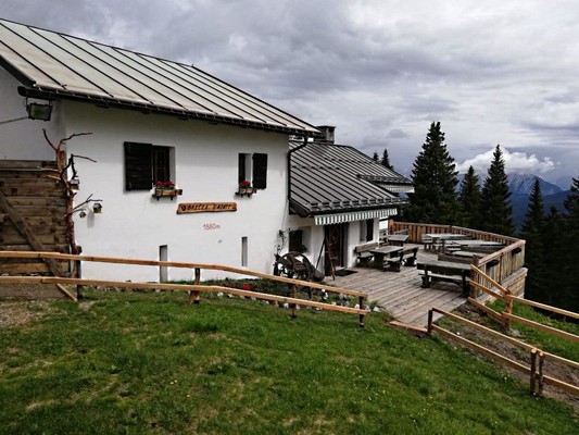 Photo exteriors Malga Coltrondo