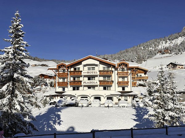 Foto invernale di presentazione Hotel Plazola
