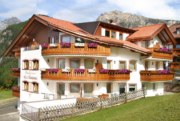 Foto esterno Hotel La Montanina