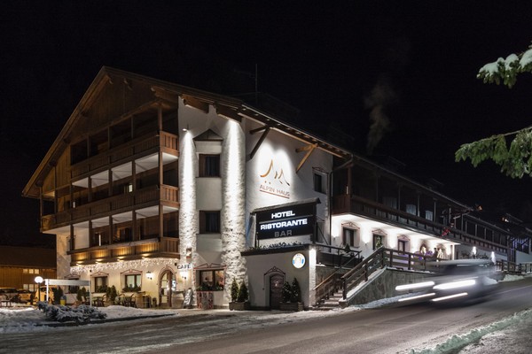 Foto Außenansicht Hotel Alpin Haus