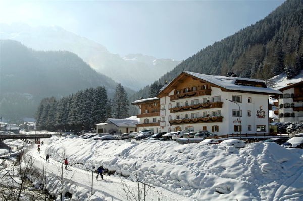 Photo exteriors Garni (B&B) + Apartments Schenk