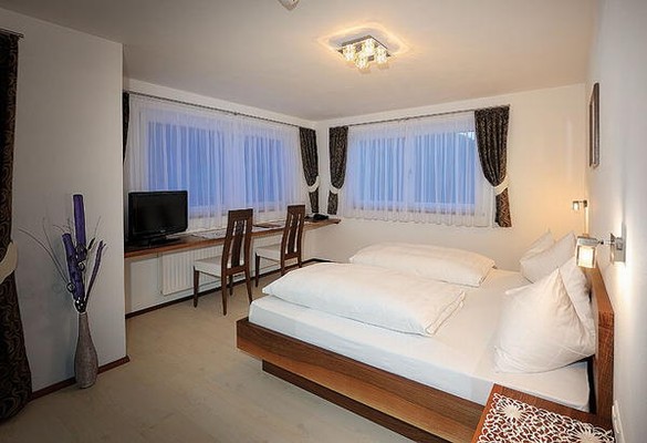 Image B&B-Hotel + Apartments Sunela