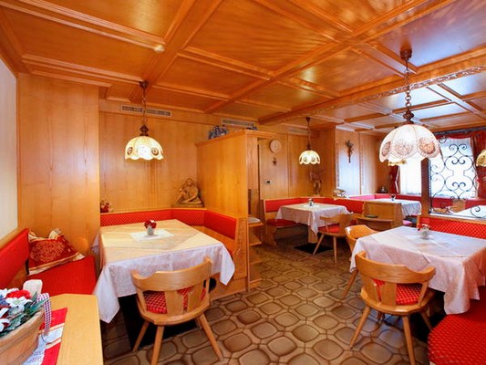 The restaurant Selva Gardena / Wolkenstein Crepaz