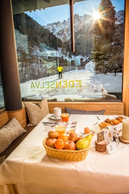 The breakfast Mountain Design Hotel Eden Selva