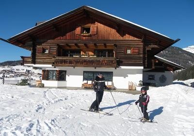 Foto esterno Bed & Breakfast Mountain Chalet Pra Ronch