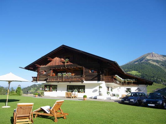 Photo exteriors Bed & Breakfast Mountain Chalet Pra Ronch