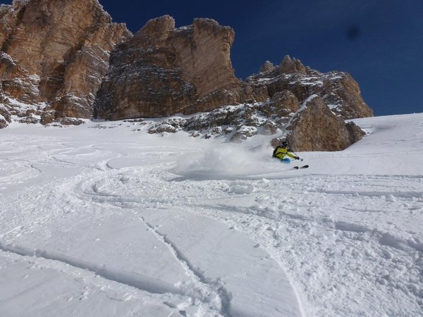 Foto invernale di presentazione Guide alpine Gardena Guides - Associazione Guide Alpine Val Gardena