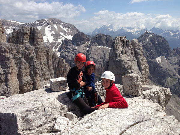 Mountaineering school Dolomiti Val di Fassa com.xlbit.lib.trad.TradUnlocalized@48334806