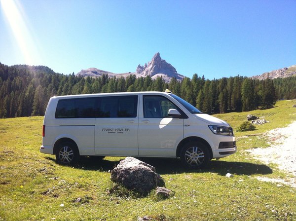 Presentation Photo Taxi Cortina Dolomiti Contac Service