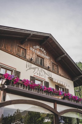 Foto esterno Ristorante Tubladel