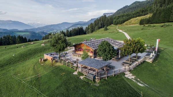 Photo exteriors Alpine farm Tuffalm