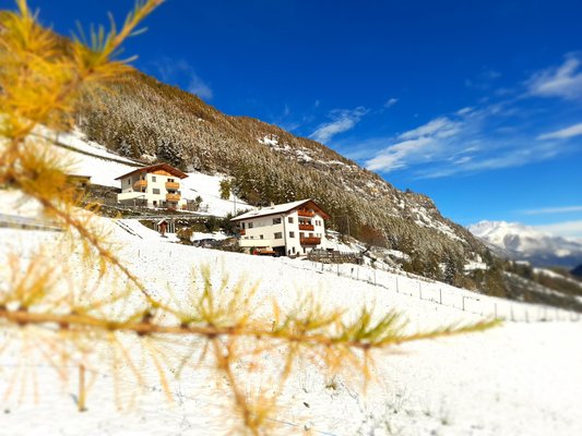Winter Präsentationsbild Ferienwohnungen auf dem Bauernhof Berghof