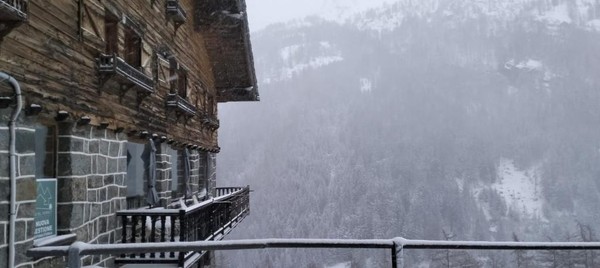 Foto esterno Hotel Perret