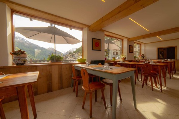 Photo of the bar Hotel Perret