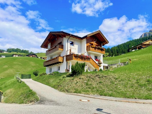 Photo exteriors B&B + Apartments Piera