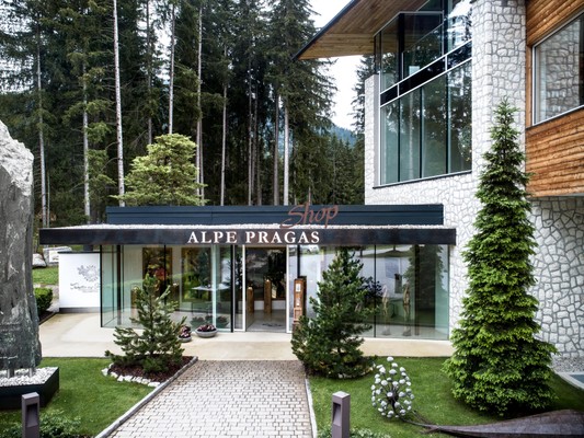 Photo exteriors Fruit manufactory Alpe Pragas