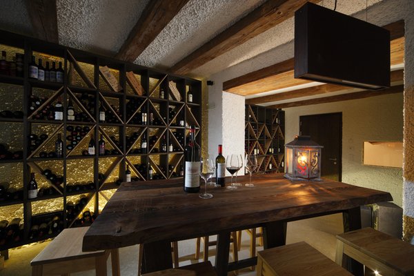 La cantina dei vini Corvara Col Alto