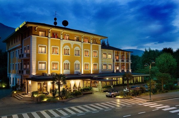 Foto estiva di presentazione Hotel Brescia