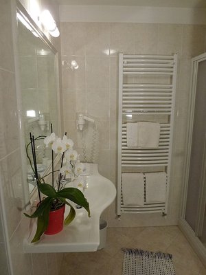 Photo of the bathroom Apartments Cedepuent de Sot