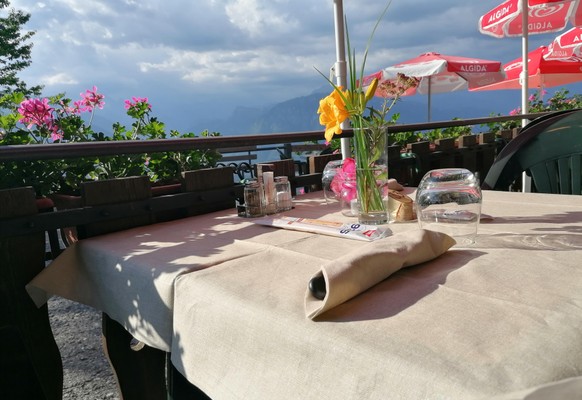 The restaurant Artogne Legazzuolo