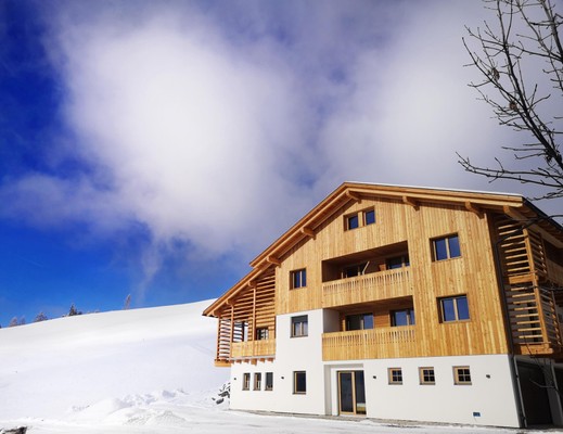 Foto Außenansicht Ferienwohnungen Chalet Soredlin