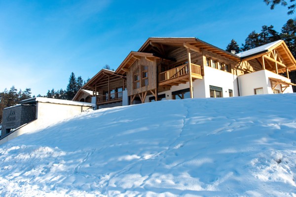 Foto Außenansicht Les Ciases Chalets Dolomites