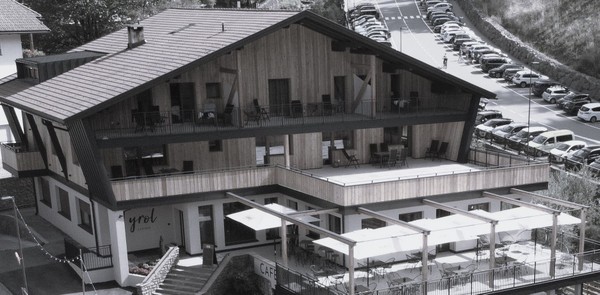 Photo exteriors Aparthotel Tyrol