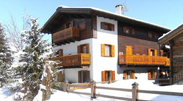 Foto esterno Appartamenti Chalet Sebastian