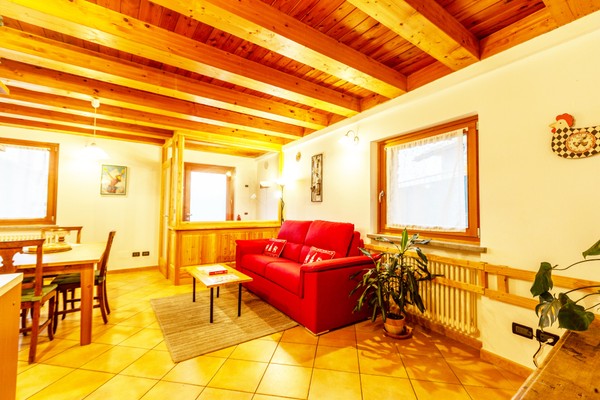 Der Wohnraum Ferienwohnungen Casa Alpina Sarre