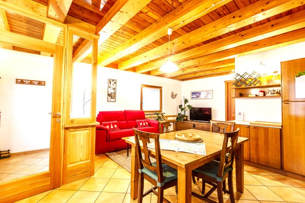 Der Wohnraum Ferienwohnungen Casa Alpina Sarre
