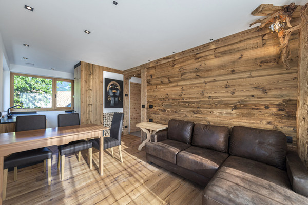 Der Wohnraum Ferienwohnungen Chalet Berna