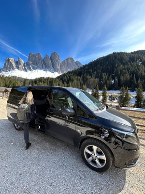 Car hire with driver Val Gardena Ortisei / St. Ulrich