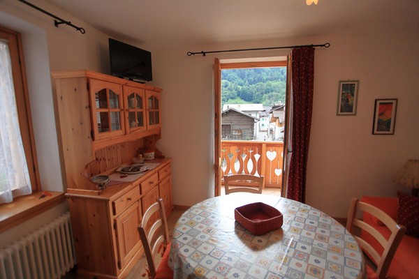 The living area Apartments Il sorriso sui Monti