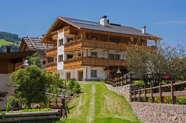 Foto Außenansicht Appartments Edera