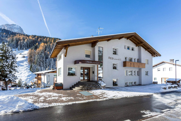 Foto esterno Appartamenti Resi