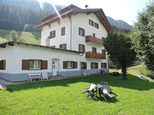 Photo exteriors Apartment Ciasa Deville