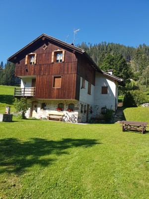 Photo exteriors Apartment in hut Chalet Val
